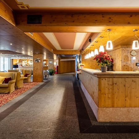 Hotel Piandineve Passo del Tonale Esterno foto