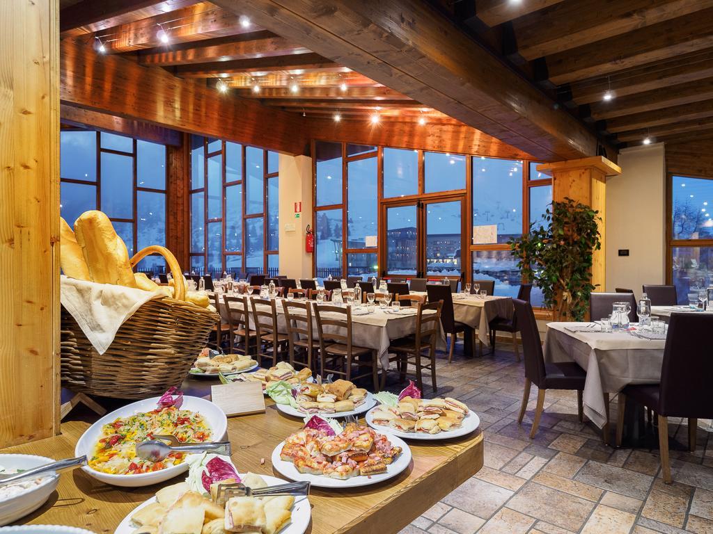 Hotel Piandineve Passo del Tonale Esterno foto