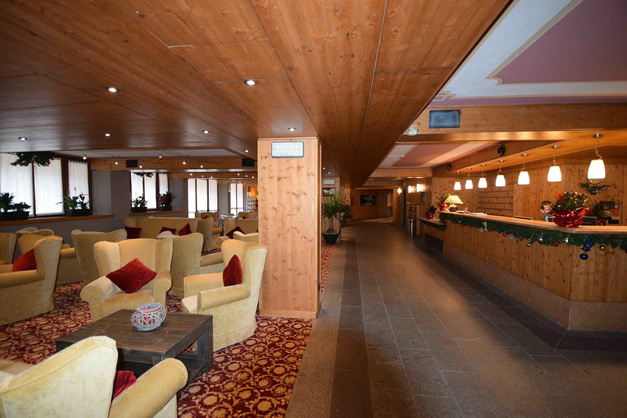 Hotel Piandineve Passo del Tonale Esterno foto