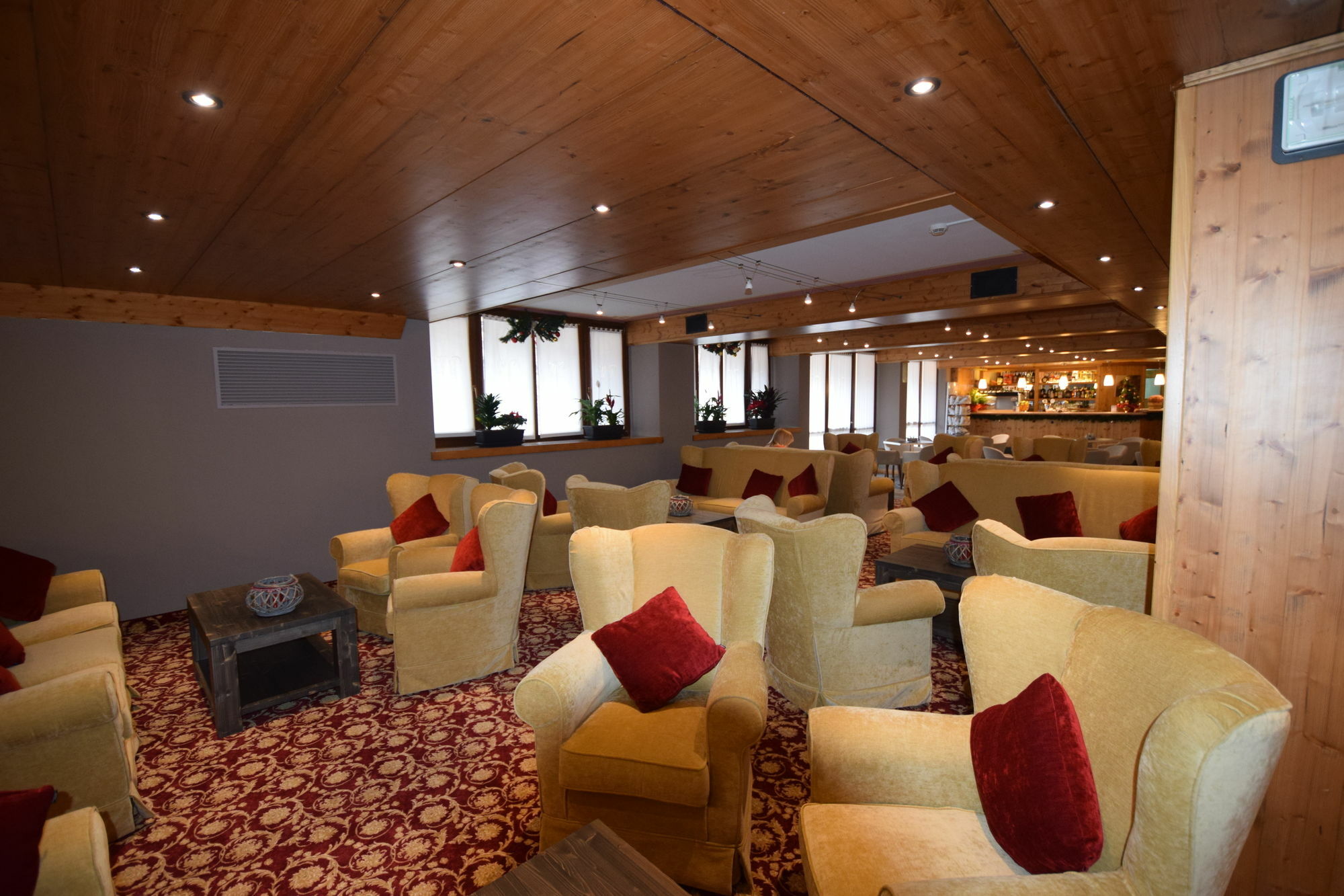 Hotel Piandineve Passo del Tonale Esterno foto
