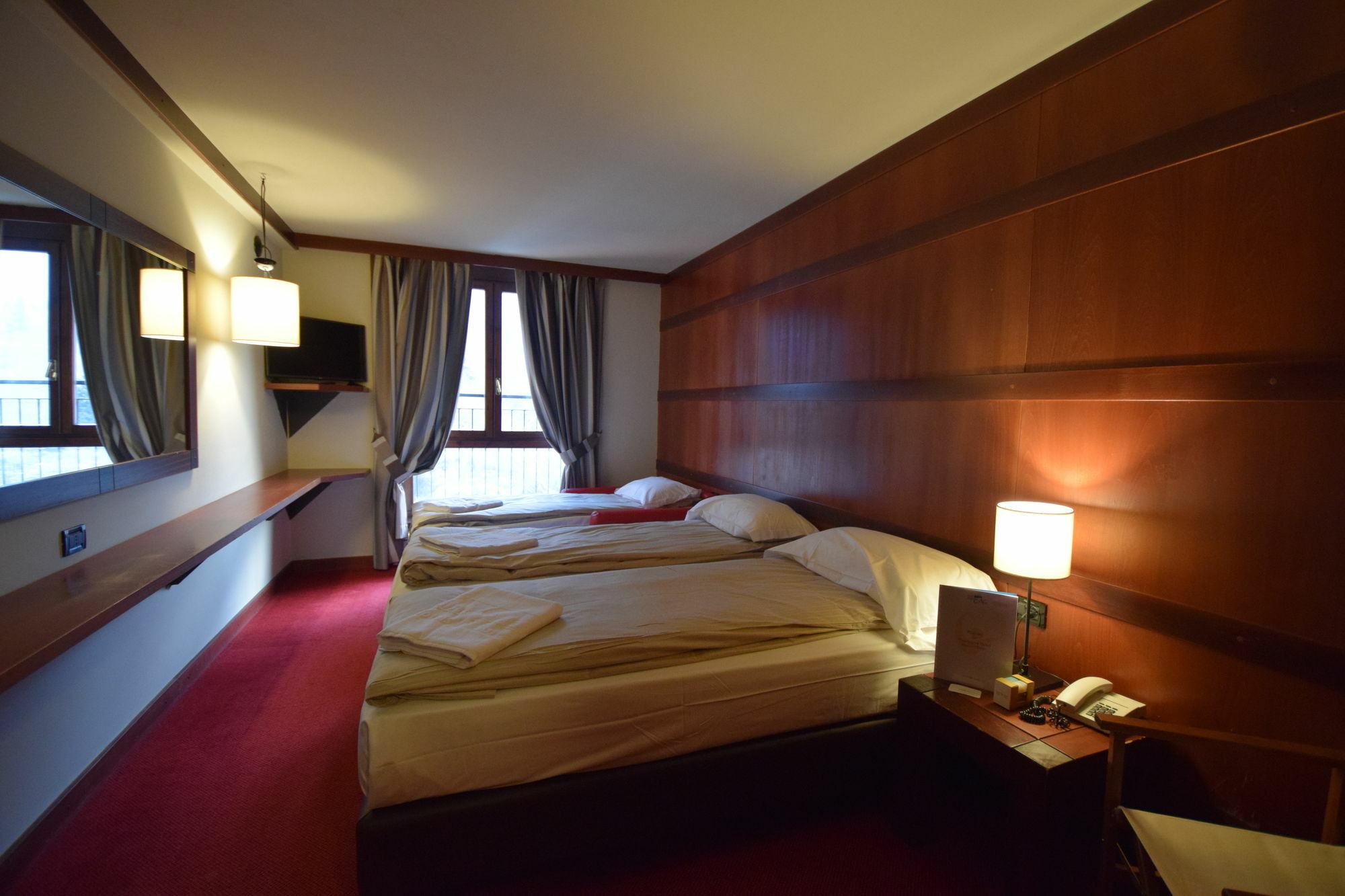 Hotel Piandineve Passo del Tonale Esterno foto